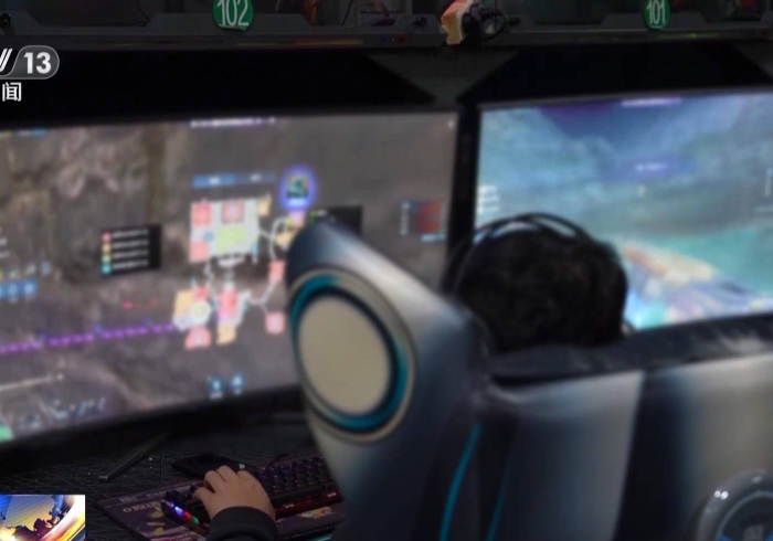 [8秒详论]“爱玩联盟真的有挂”(果然有透视挂)