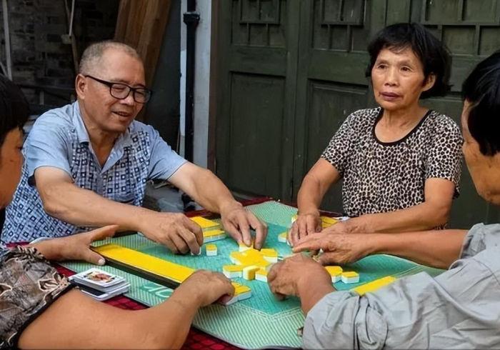 一分钟介绍使用“新二号大厅牛牛金花房卡”获取房卡教程-哔哩哔哩 一分钟介绍使用“新二号大厅牛牛金花房卡”获取房卡教程-哔哩哔哩