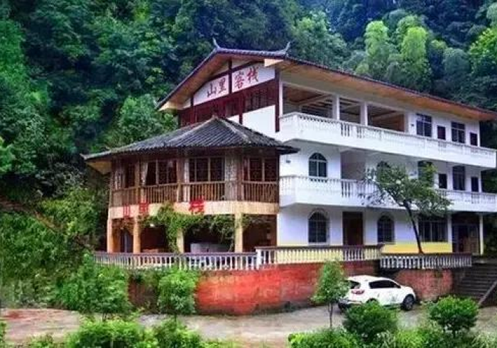 给大家讲解“乐酷大厅牛牛房卡”详细房卡怎么购买教程