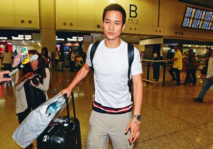 给大家讲解“微信牛牛群房卡哪里买”详细房卡使用教程