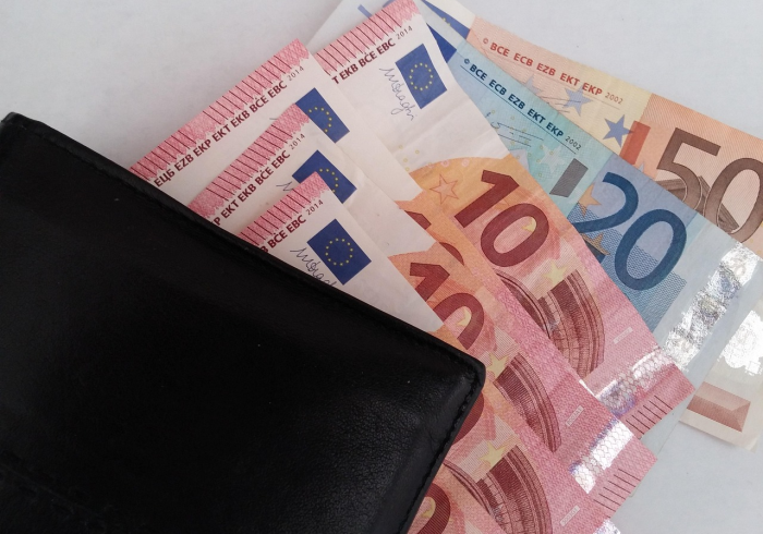 给大家讲解“炸 金花房卡链接购买”房卡怎么购买