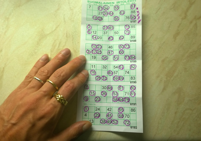 房卡必备教程“微信链接炸 金花房卡怎么买”房卡怎么购买